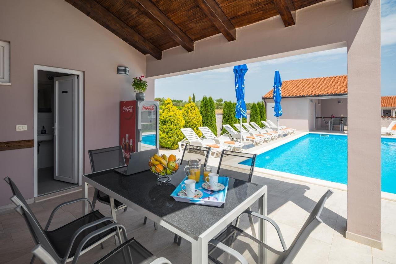Villa Brcina Pula Ngoại thất bức ảnh